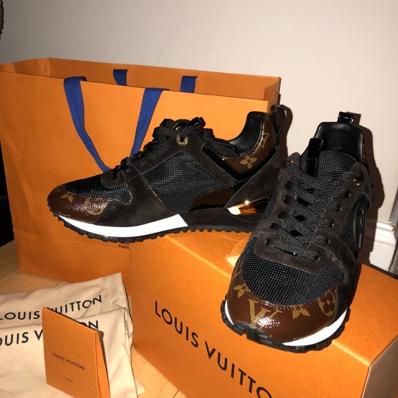 Louis Vuitton Run Away Sneaker Women’s Sz 7.0 - Picture 2 of 8